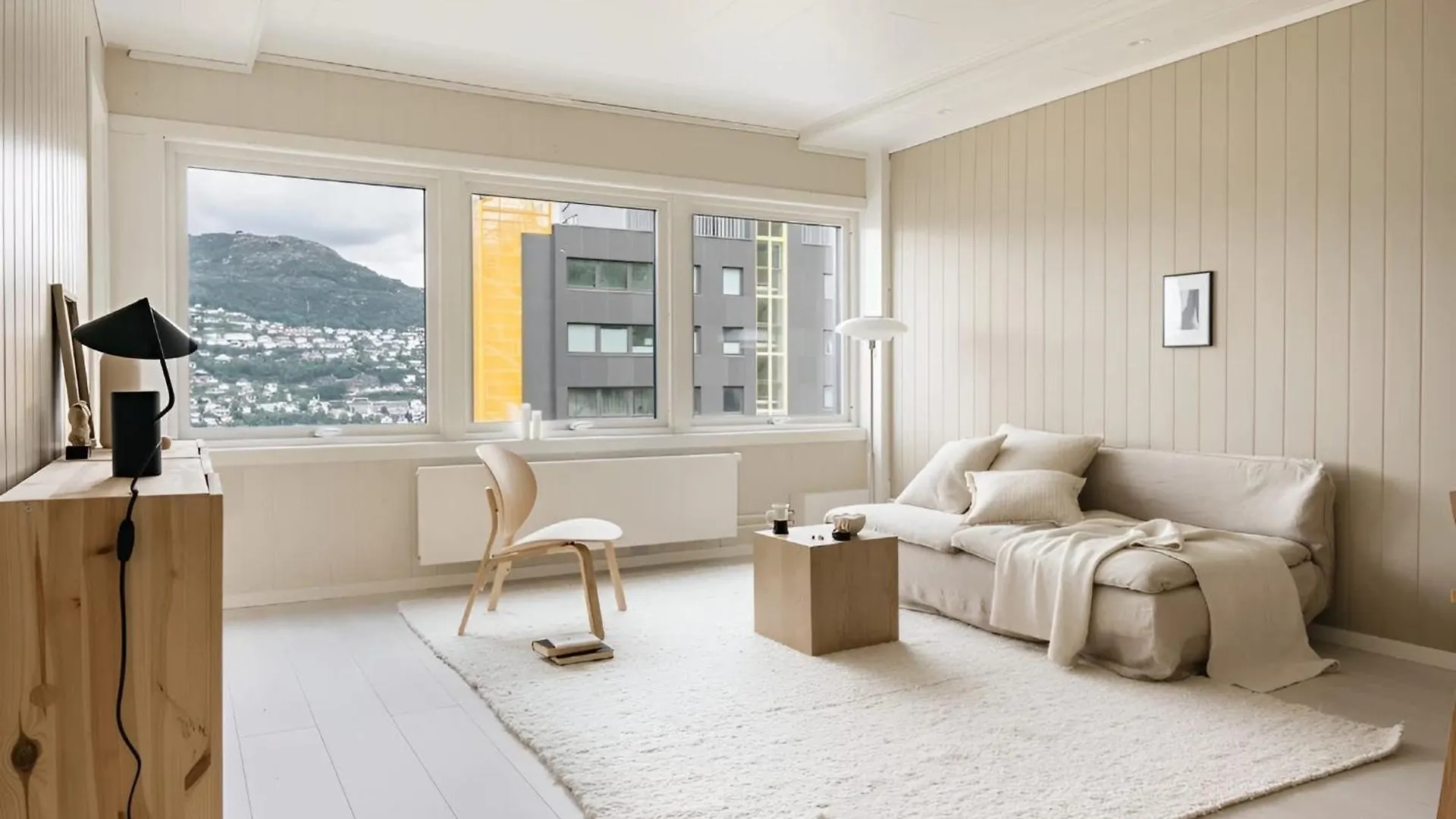 Roomsly - Panoramic View Apartment Bergen